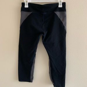 Fabletics Pants - Fabletics Leggings (Knee-Length) - black & gray Fabletics Pants - Fabletics Leggings (Knee-Length) - black & gray